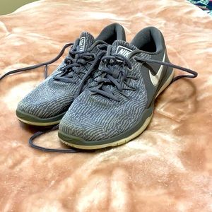 Nike shoes size 6.5